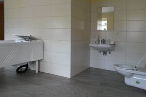 Innenausbau behindertengerechtes Bad - Bauunternehmen Dresden